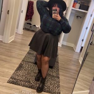 Meet your Posher, Shania